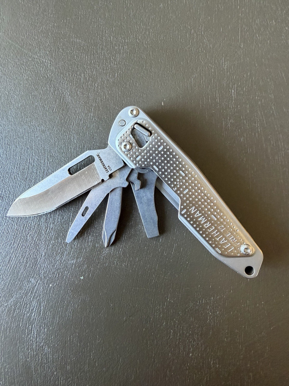 Leatherman Free T2 Pocket Knife Multi-Tool