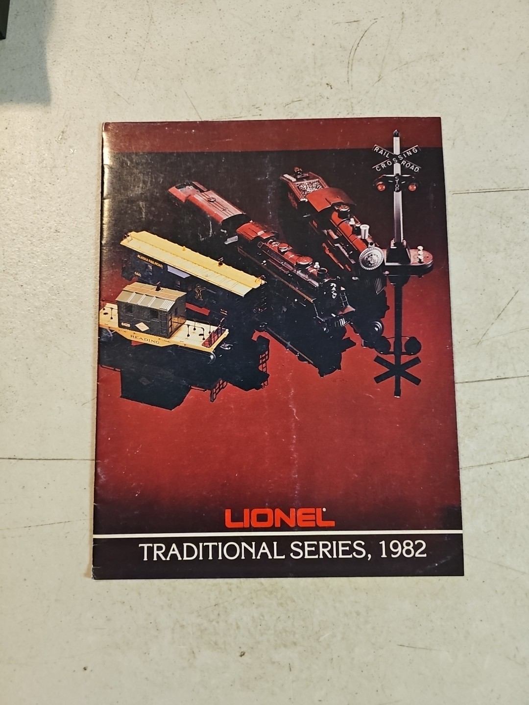 Lionel Trains Traditional Series 1982 Catalog