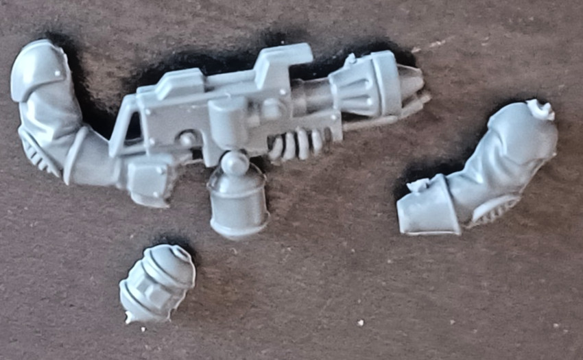 Neophyte Hybrid Flamer-Bits-Genestealer Cult-Tyranid-Necromunda-Warhammer 40k