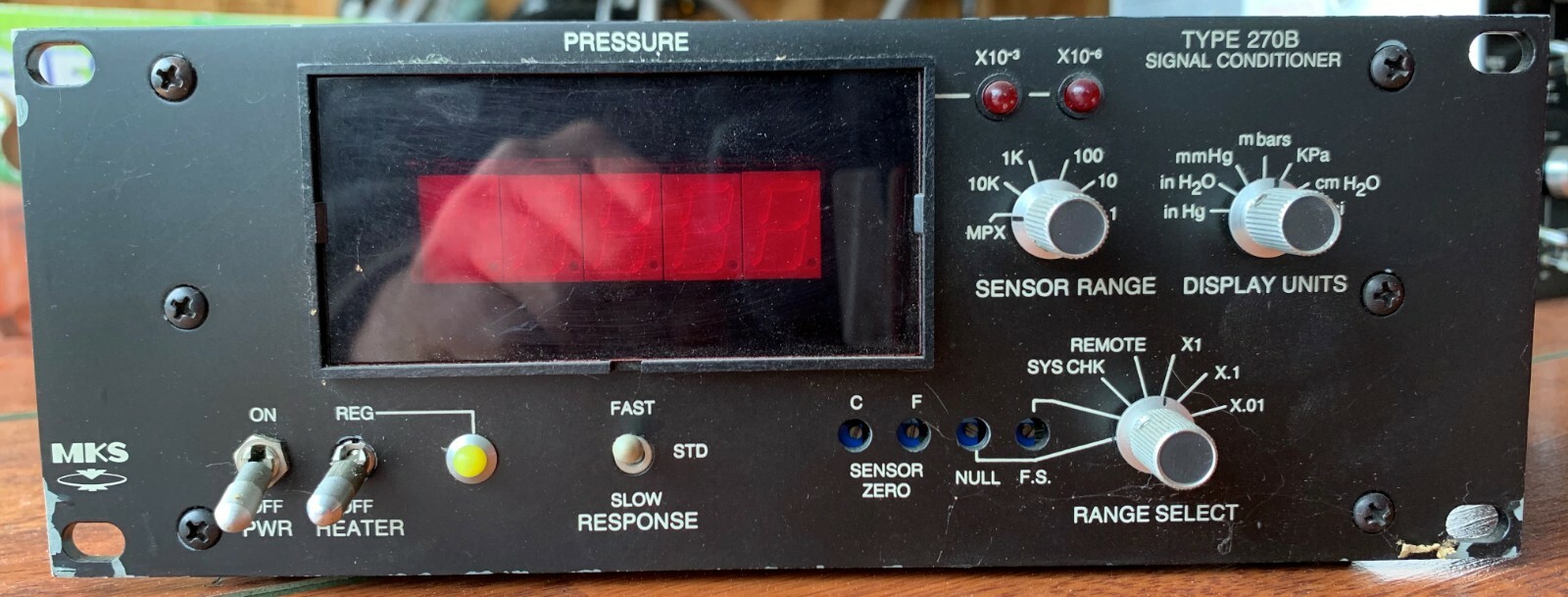 MKS 270B-4 270B Electronic Pressure Sensor Signal Conditioner
