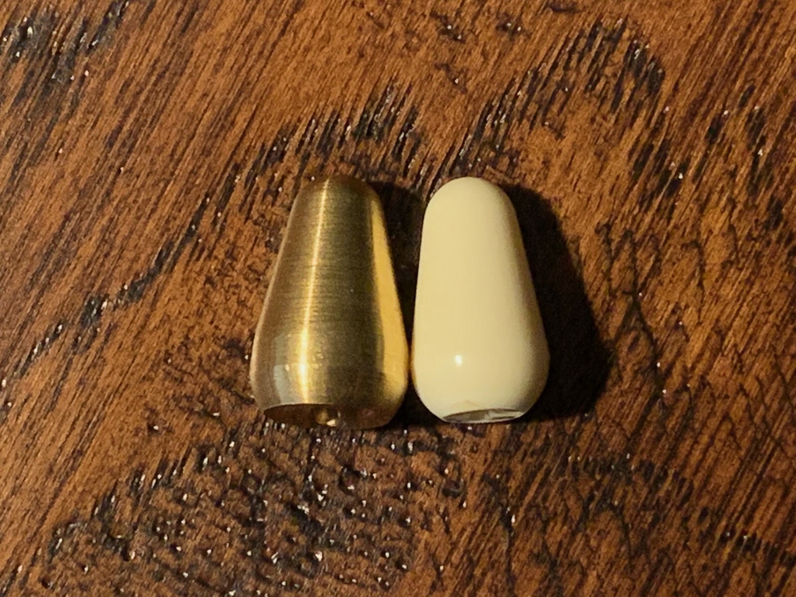 Solid Brass / Stratocaster DOME Guitar Knobs & Switch Tip SET / 3-Knobs / 1-Tip