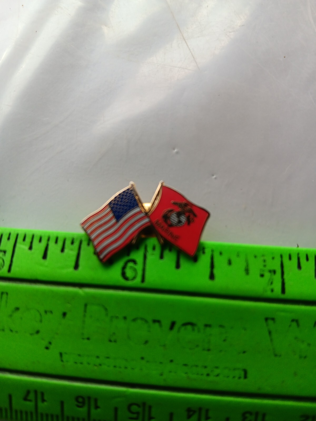 Lapel / Hat Pin- United States And Marine Flags (24-565)