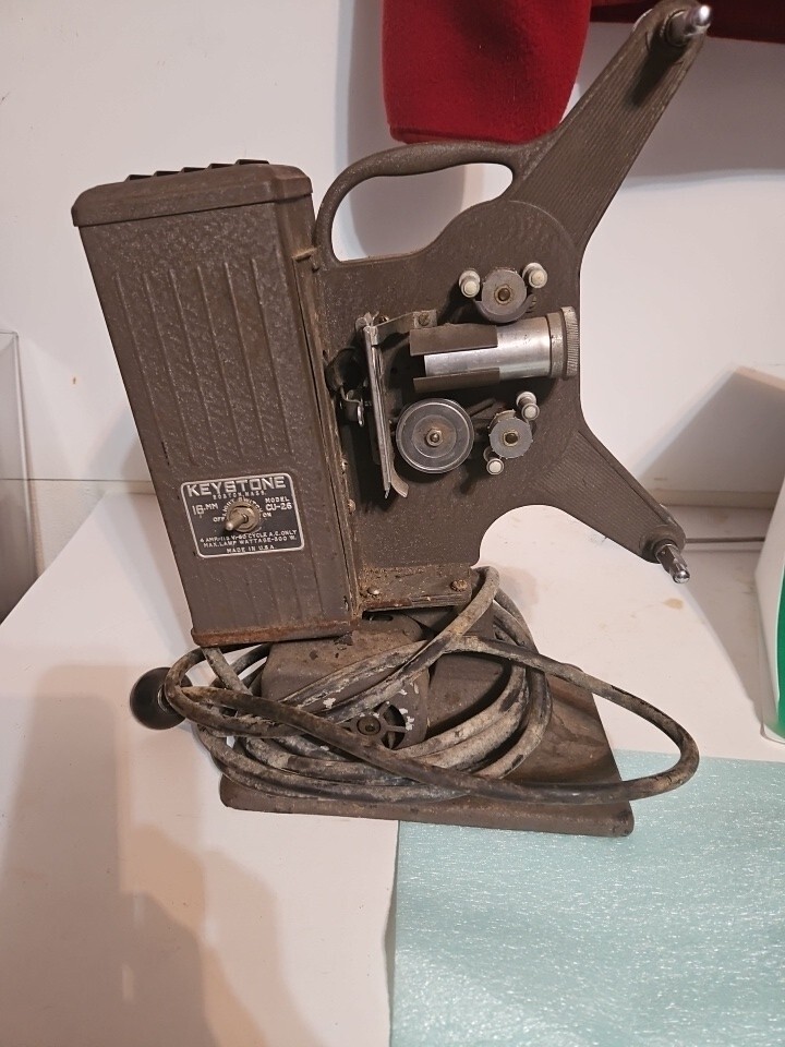 vintage Keystone 16mm Projector Model CU-26