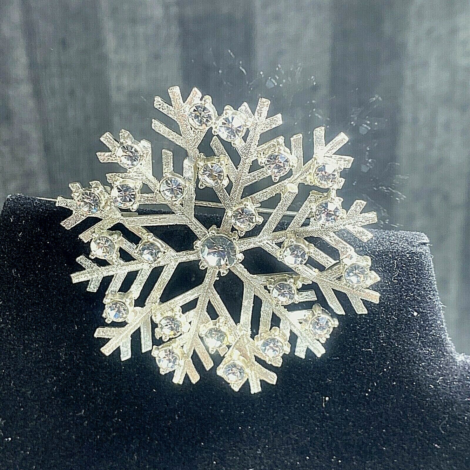 Textured Brushed Silver Tone & Rhinestone Snowflake Brooch Bright & Sparkling