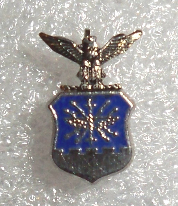 US Air Force insignia hat/lapel pin, joint and catch , silvertone plated,