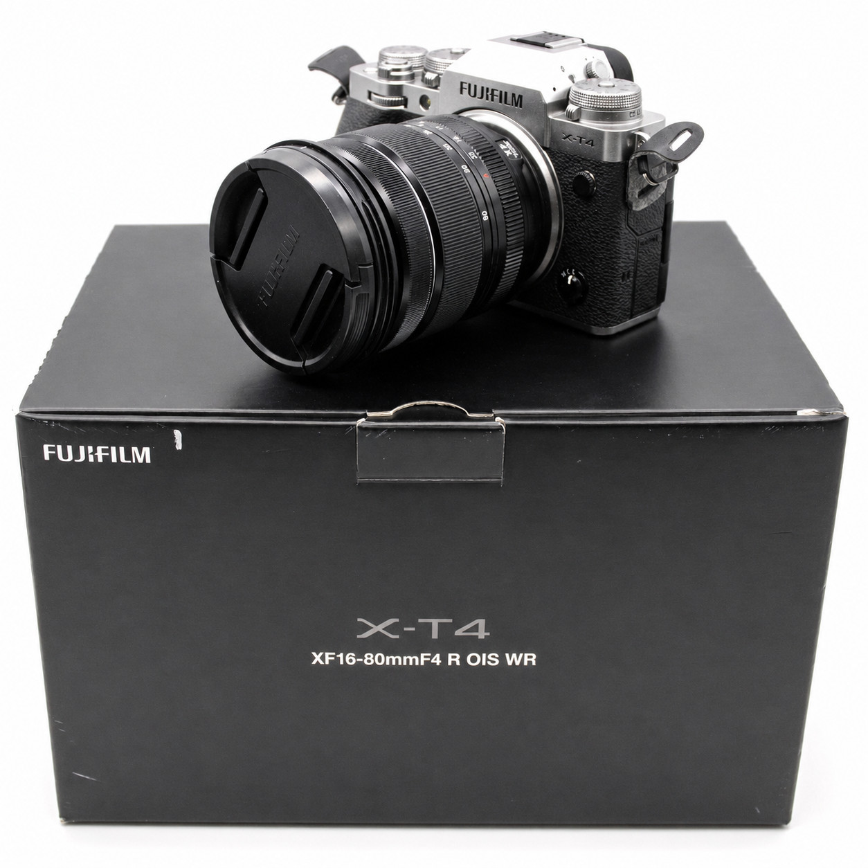 Fujifilm X-T4 26.1MP Camera Silver XF 16-80mm F4 Lens Box 994 Shots