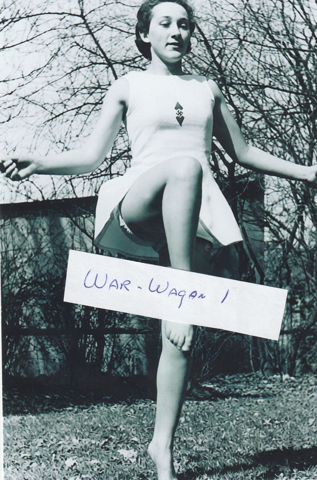 WW II German  Photo ==        Deutscher Mädel League  Bdm Girls...
