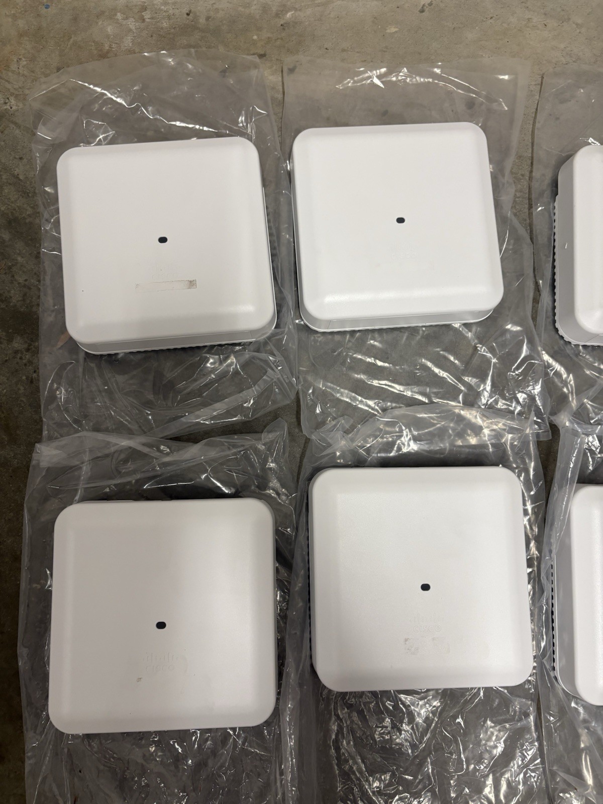 (10) Cisco AIR-AP3802I-B-K9 WI-FI Access Points