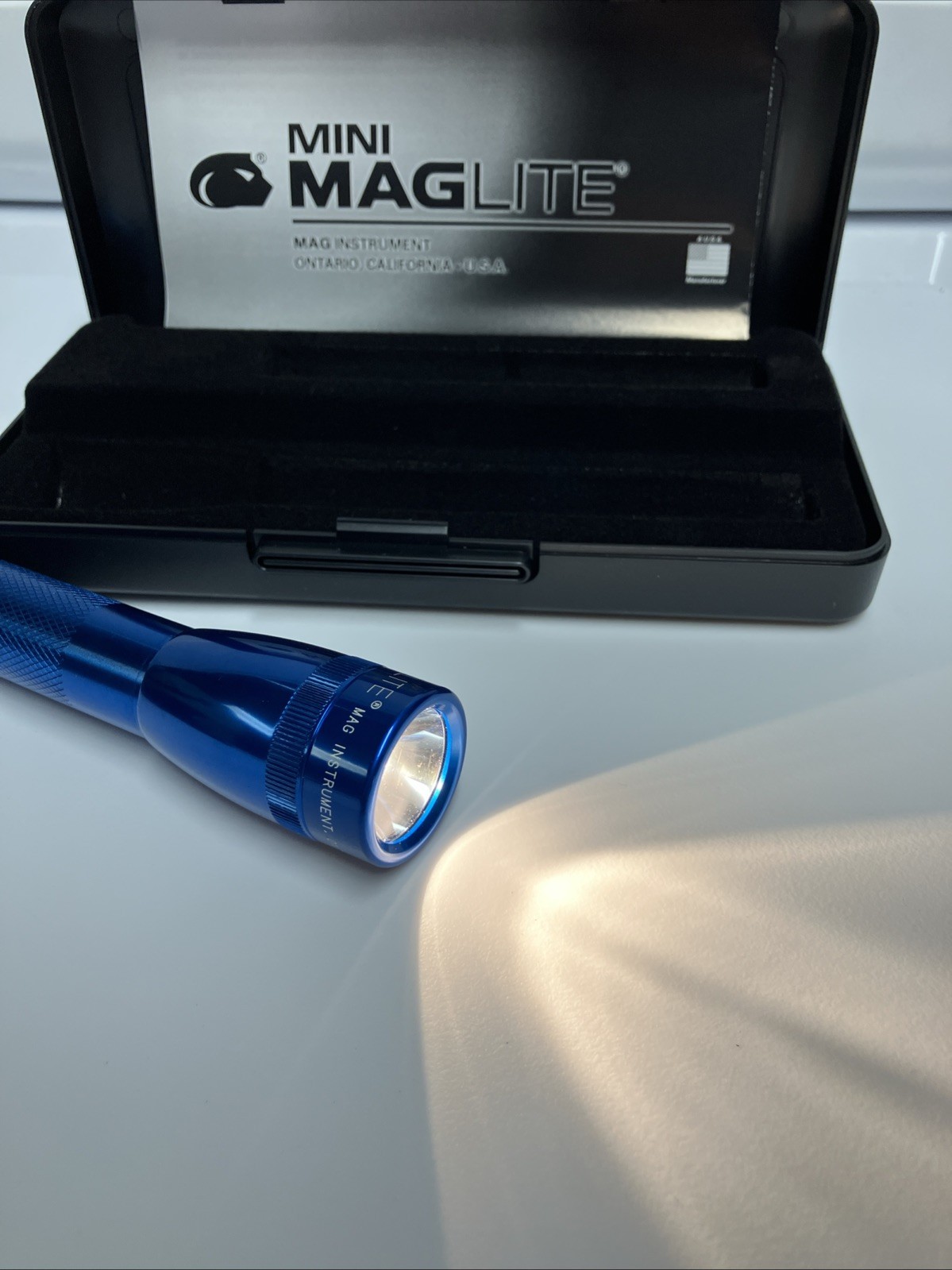 Blue Mini MagLite with Case & Batteries Great Gifts