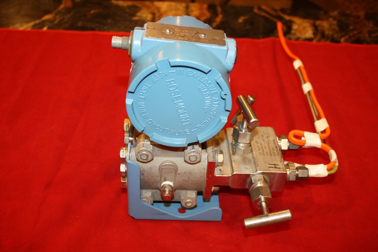 Rosemount 1151 HP Pressure Transmitter for High Line Pressures 1151HP5B22B1D2