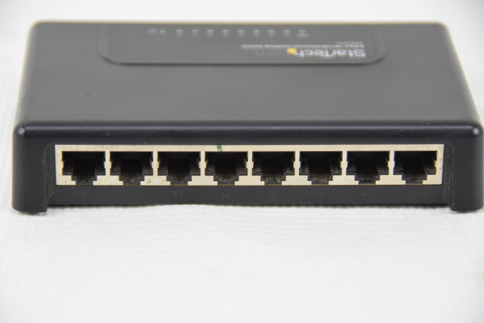 Startech DS81072 8 Port Ethernet Switch 10/100