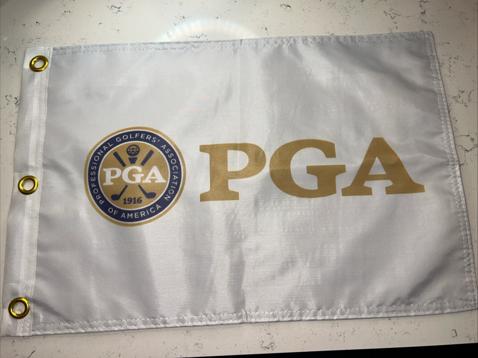 PGA CHAMPIONSHIP OF AMERICA  PIN FLAG WITH GROMMETS FREE SHIP AUTOS PGA