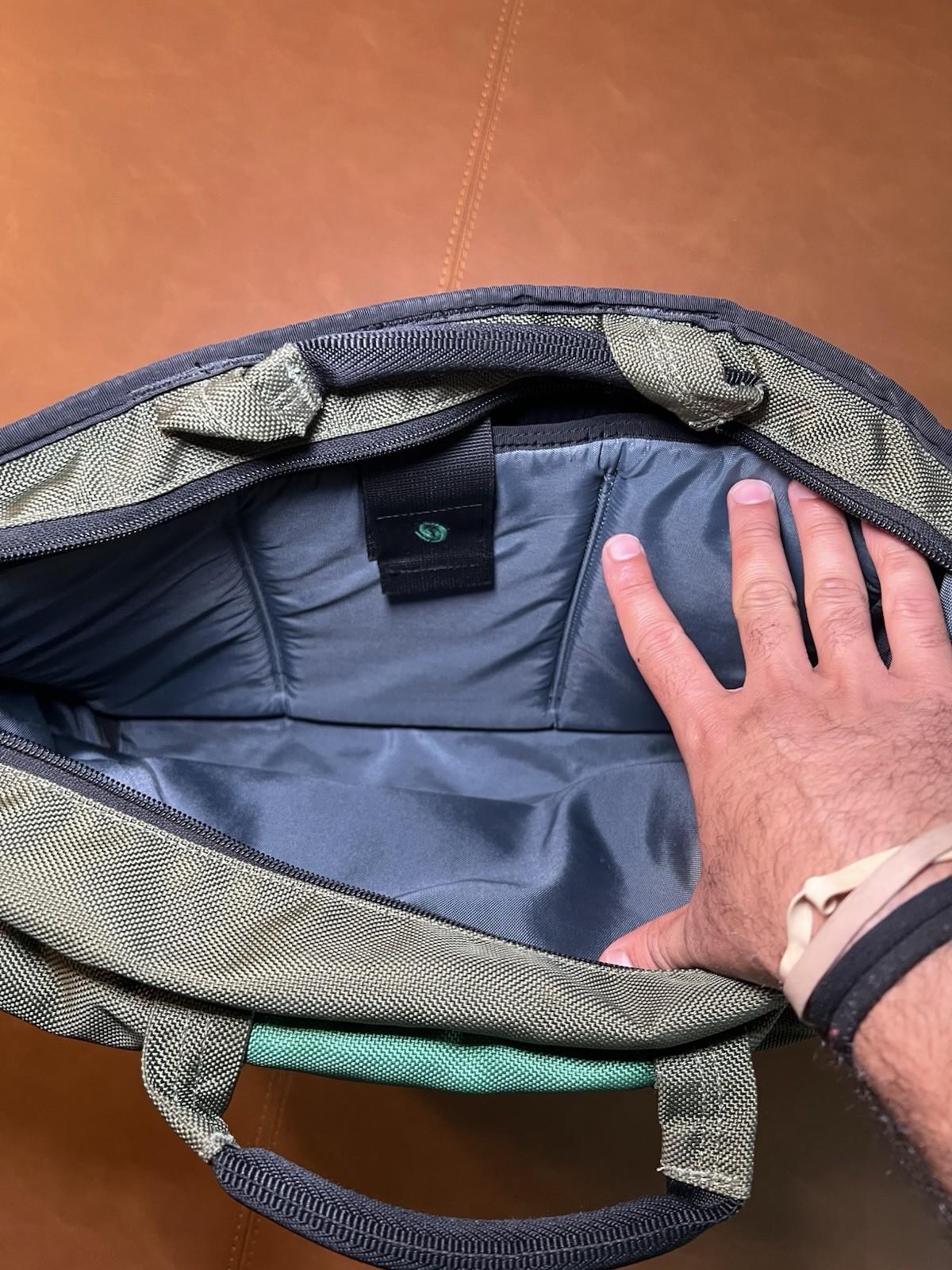 Timbuk2 Solid Green/Gray/Black Messenger Shoulder Bag Padded Adjustable Strap