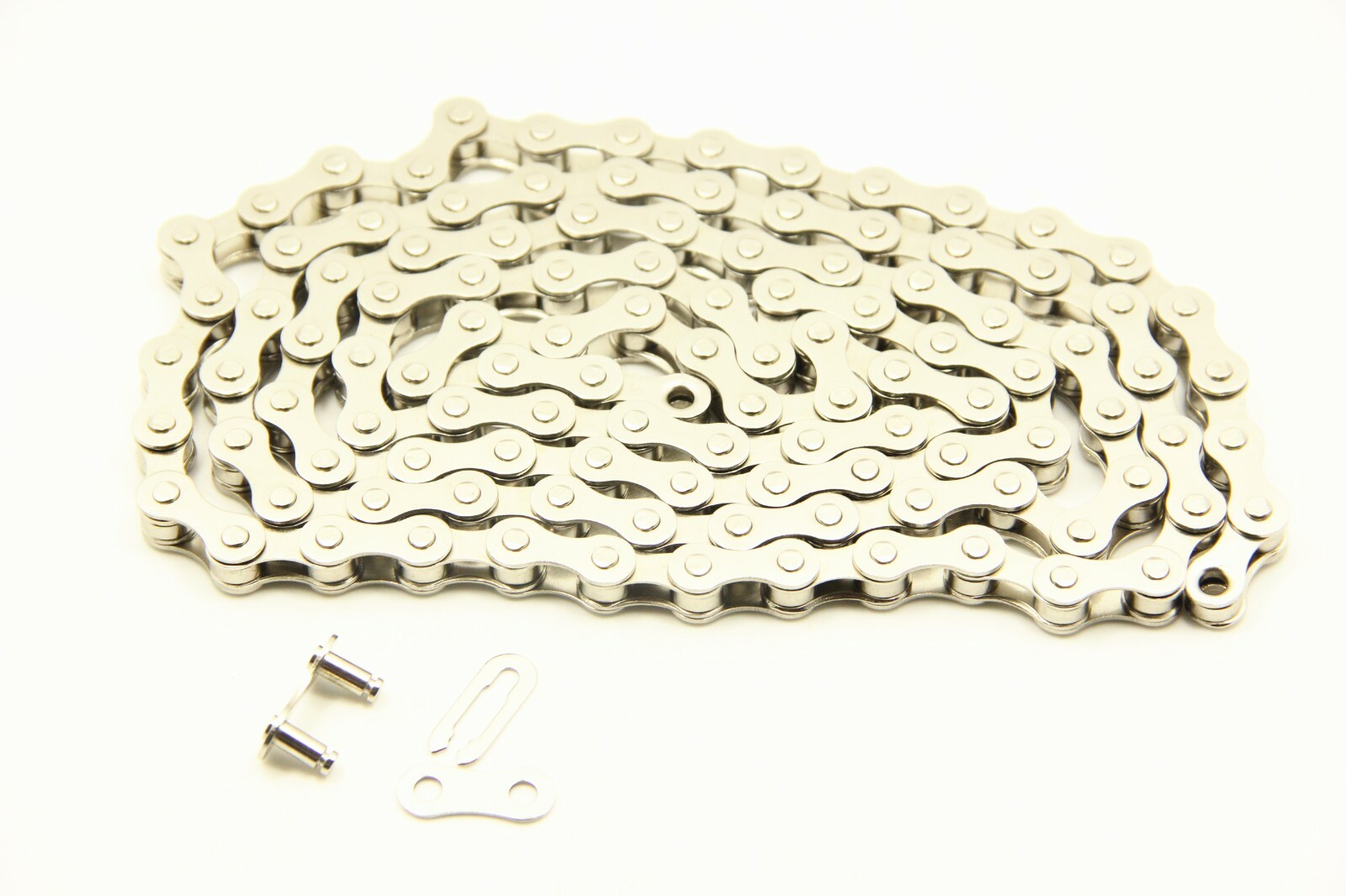 1/2'' x 1/8'' Single Speed Chain 114 Links Chrome