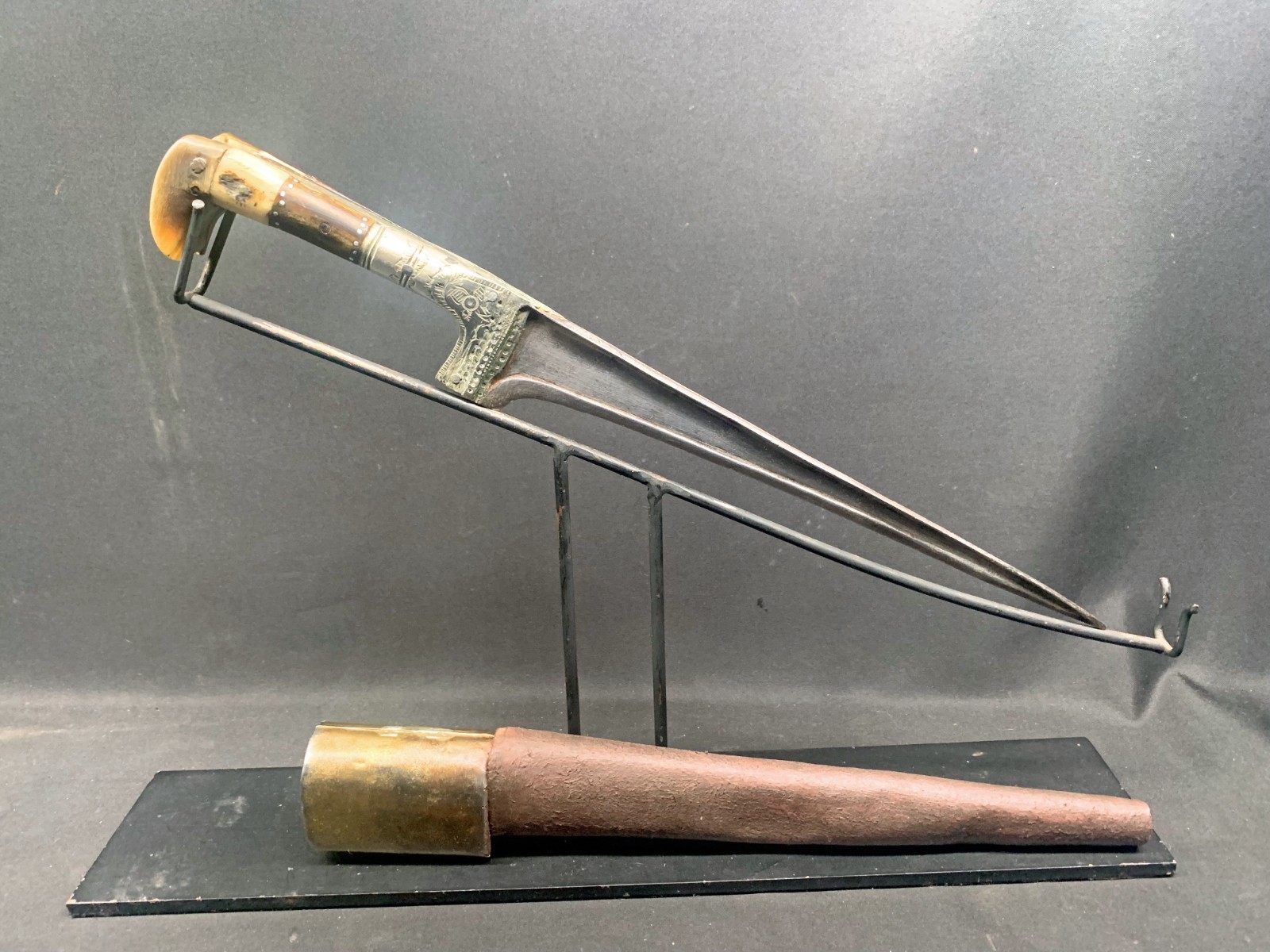 Antique, sturdy Chora or Khyber dagger from Afghanistan, circa 1900, Pashtun