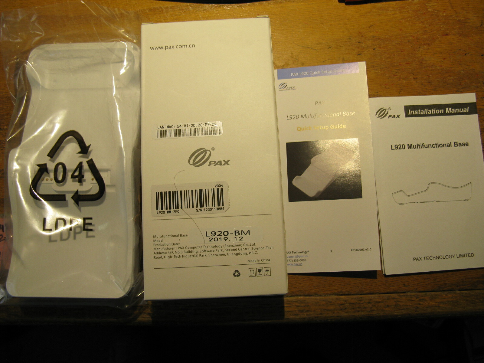 PAX A920 Multifunctional Charging and COMM  Base (L920 cradle) ***BRAND NEW***