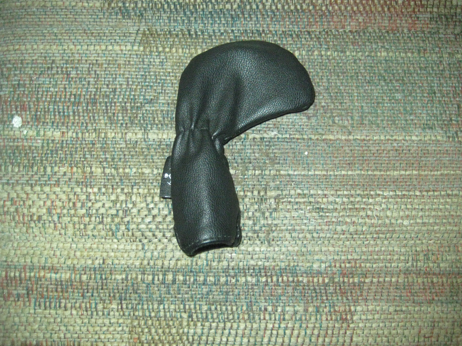 slightly used Big Teeth Universal 7 iron headcover Black