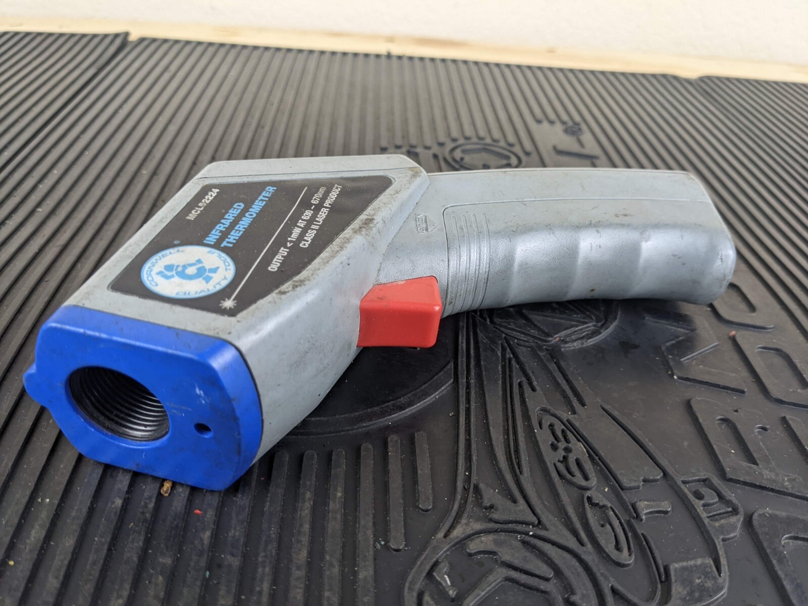 #at902 Cornwell Tools MCL52224 Infrared Thermometer with Target Laser