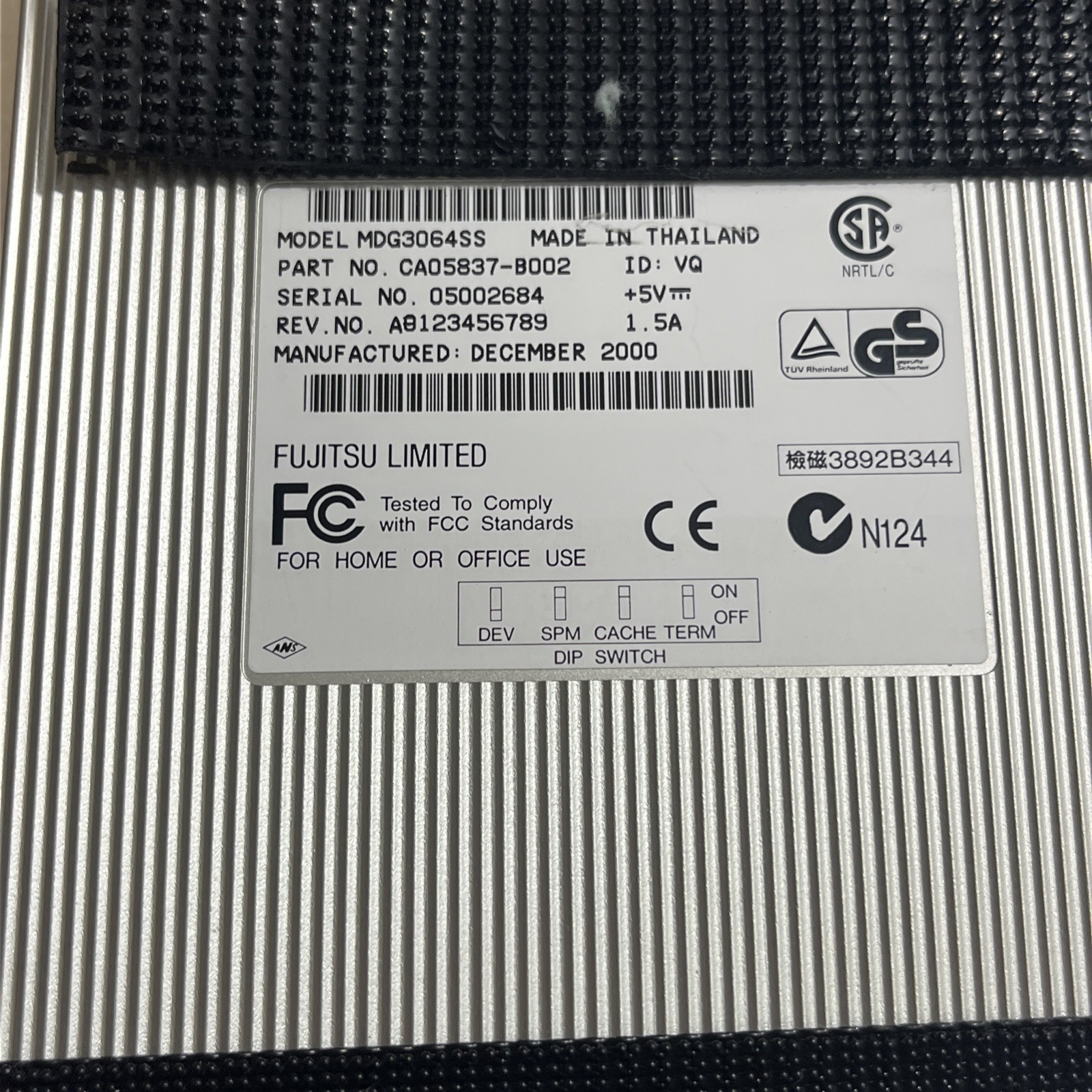 Fujitsu Dynamo 640SF MDG3064SS External MO Drive 640MB