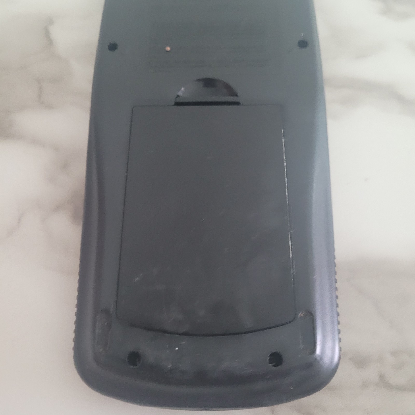 Texas Instruments TI-89 Calculator, powers on, Unknown if fully functional