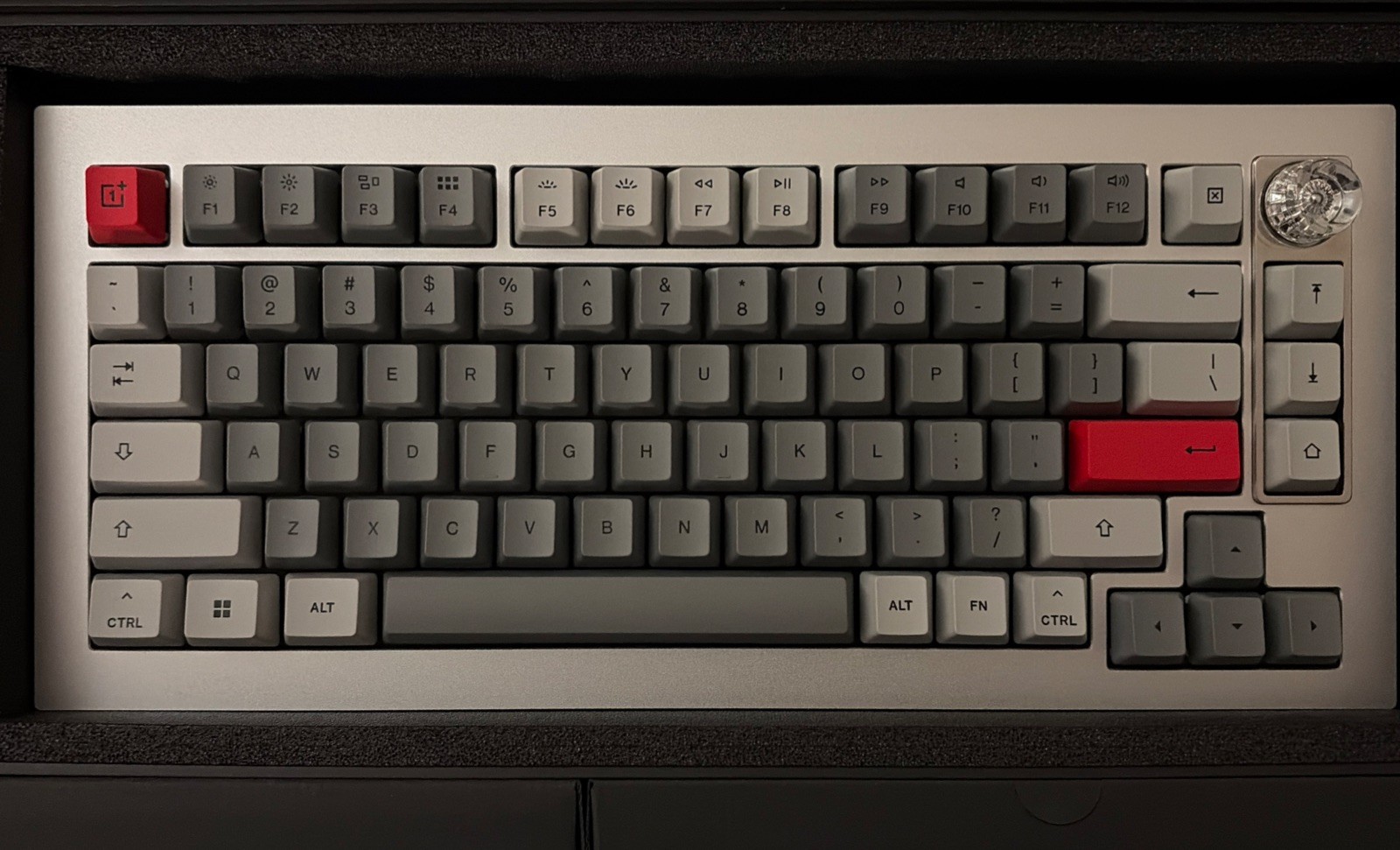 OnePlus 81 Pro QMK/VIA Custom Mechanical Keyboard (Winter Bonfire)