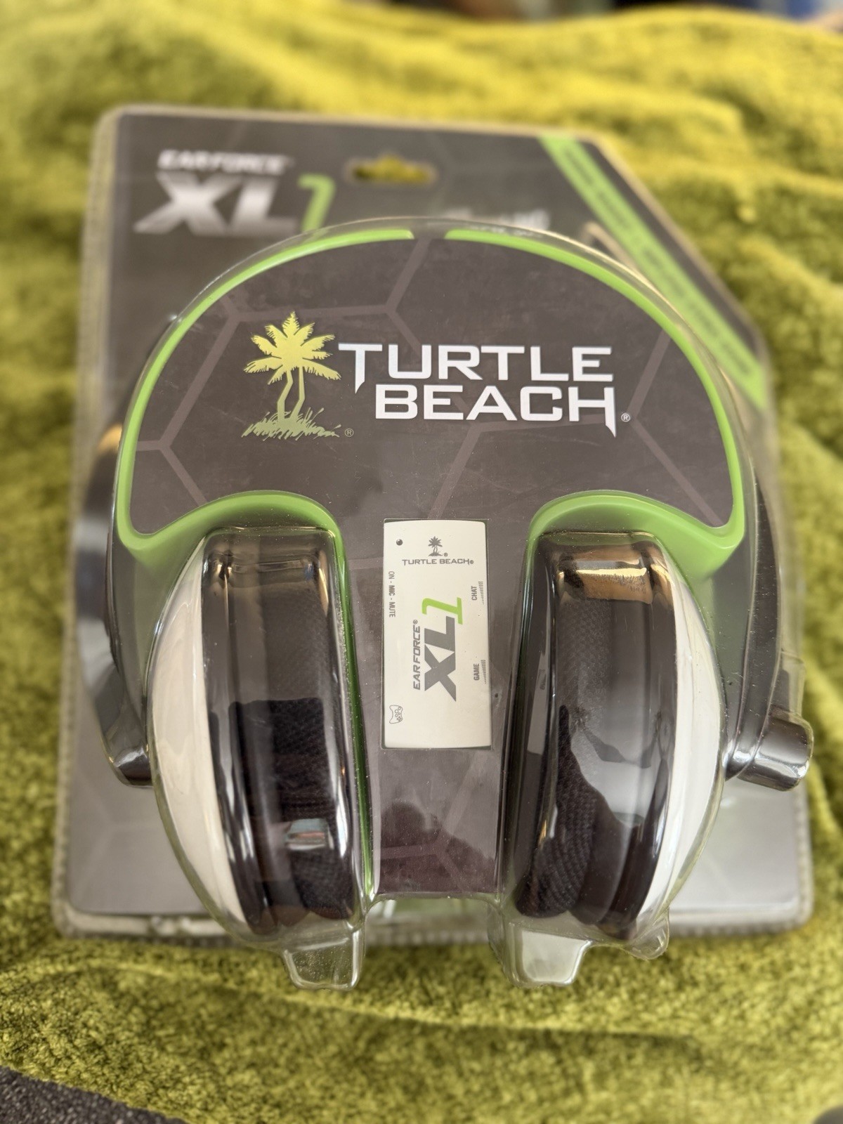 New Factory Sealed Turtle Beach Ear Force XL1 Gaming Headset for Xbox 360 White