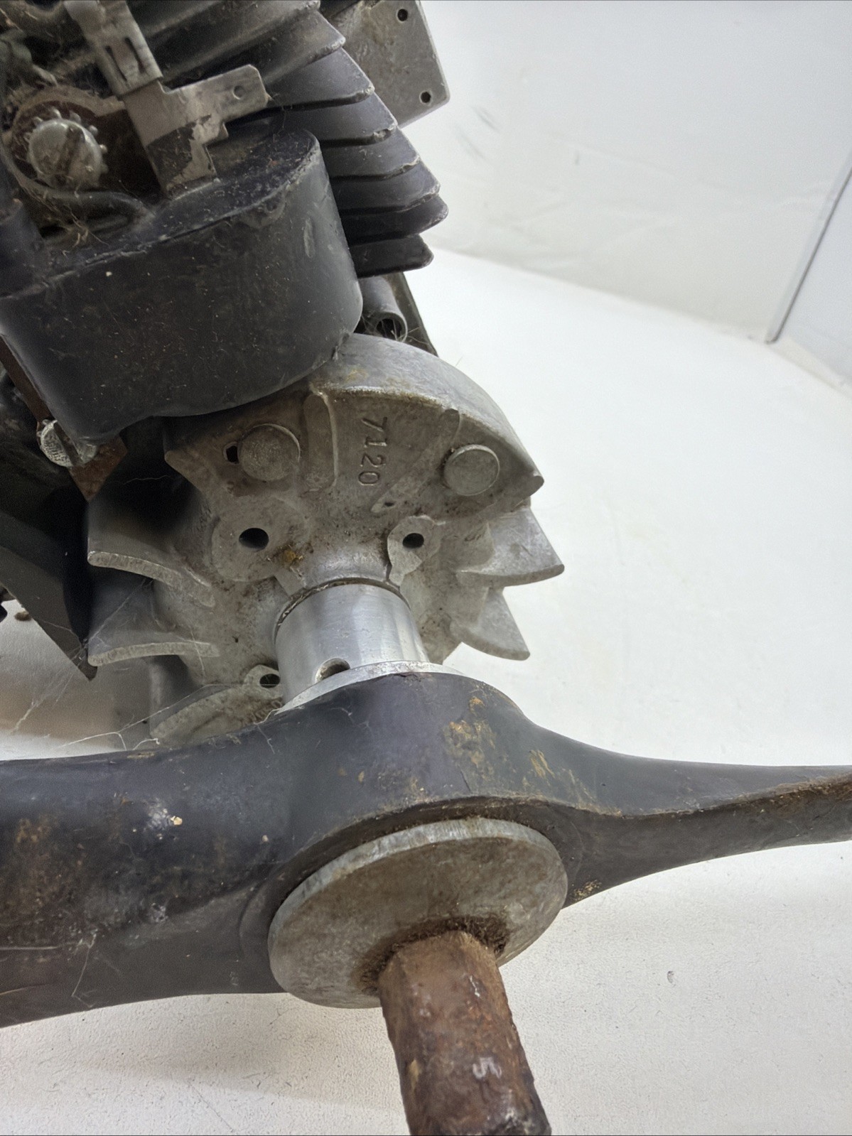 QUADRA Model Airplane Engine with Prop And Muffler