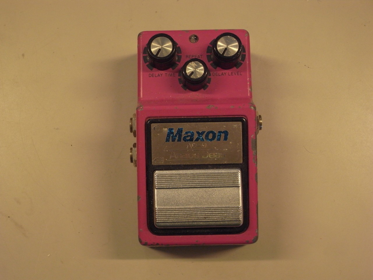(Used) MAXON AD-9 Analog Delay Guitar Effects Pedal Musical Equipment from Japan