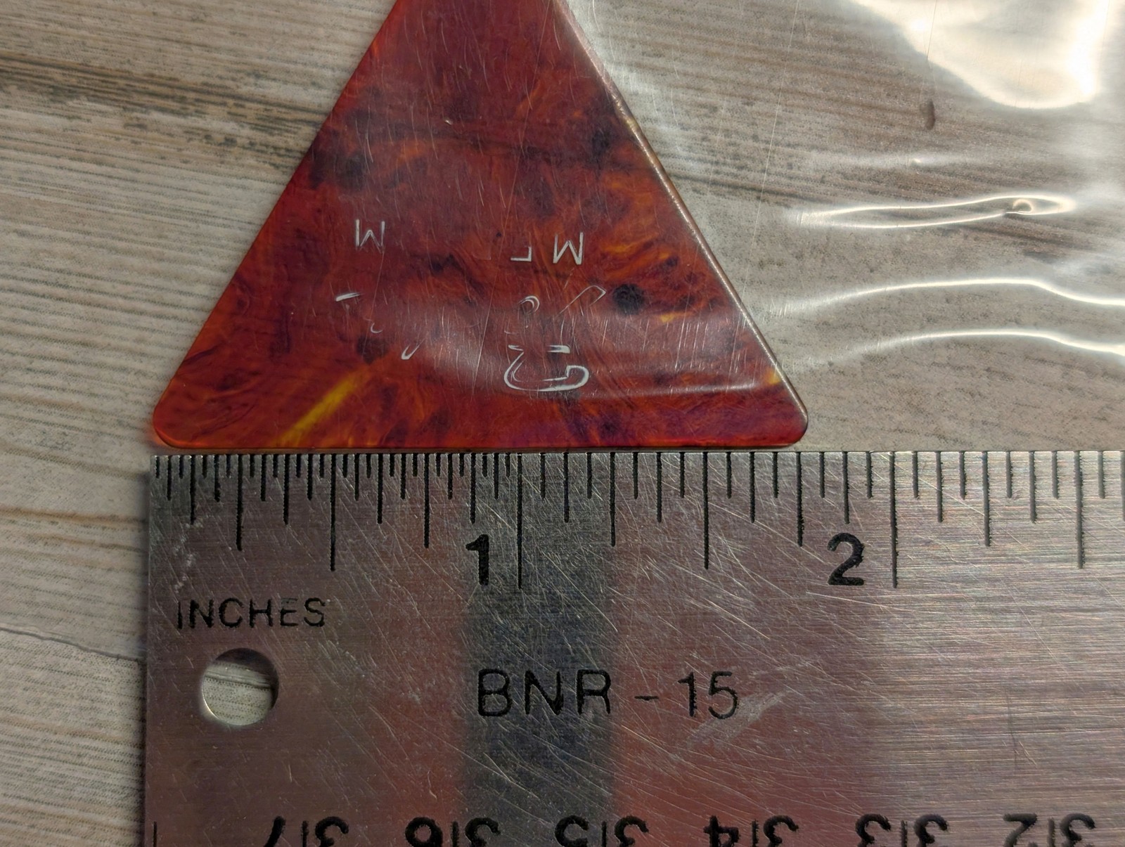 Vintage Style Tortoise Shell Triangle Guitar Pick Plectrum MRM