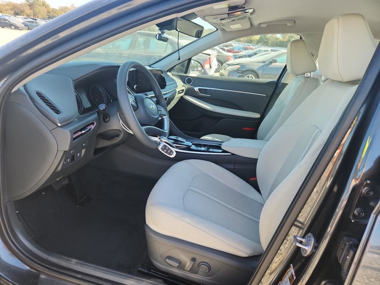 SONATA 2023 Glove Box 4927763