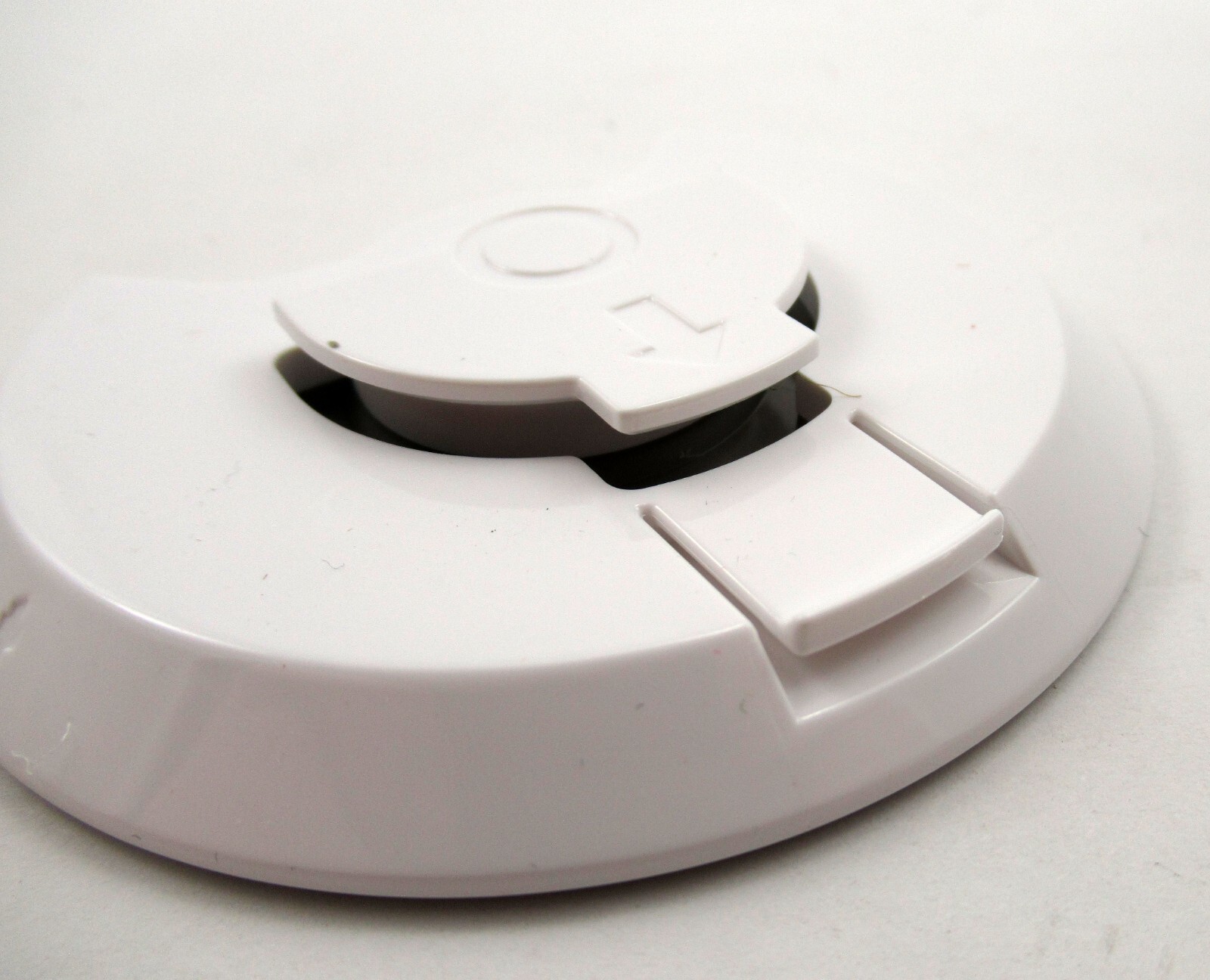 TotalMount Hole-Free Wall Mount For Cloud Cam