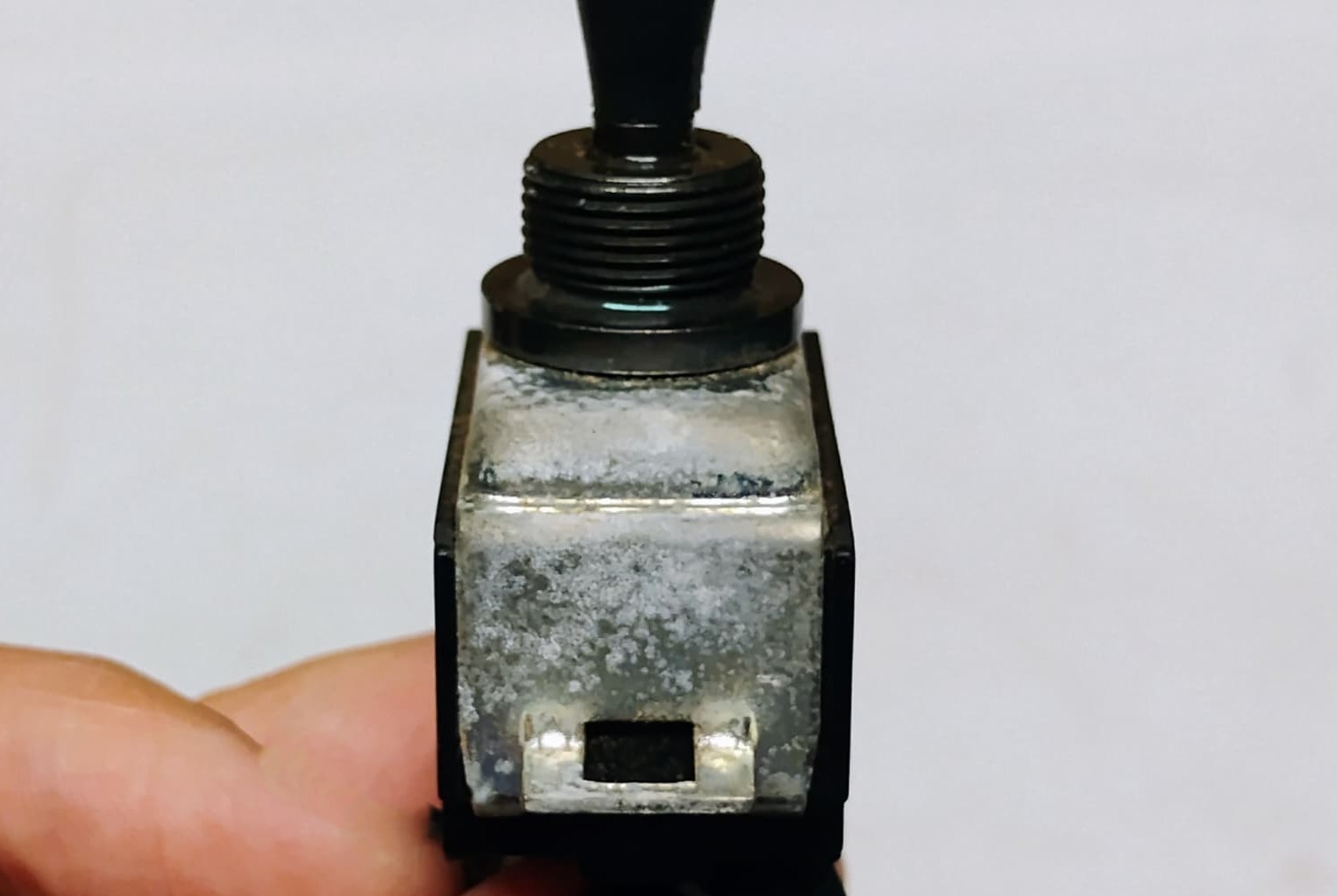 NOS - DPST TOGGLE SWITCH for Freightliner 681-545-08-22 Ref. # 59024-37 8956K899