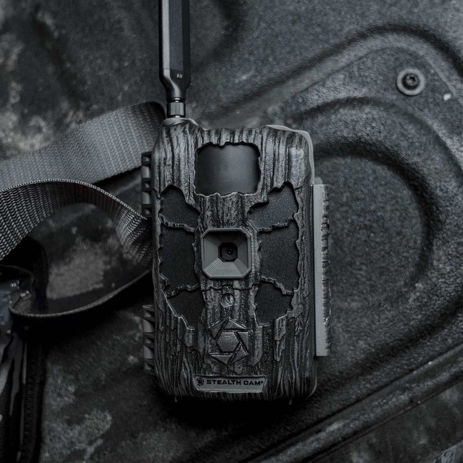Stealth Cam Deceptor Max Dual-SIM 40MP 1440P No-Glo Cellular Trail Camera 2-Pack