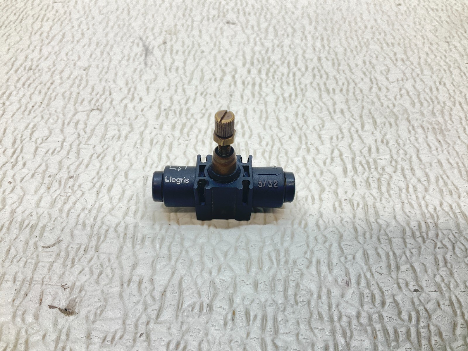 Legris 5/32 Inch Flow Control Needle Valve 5/32" (TSC)