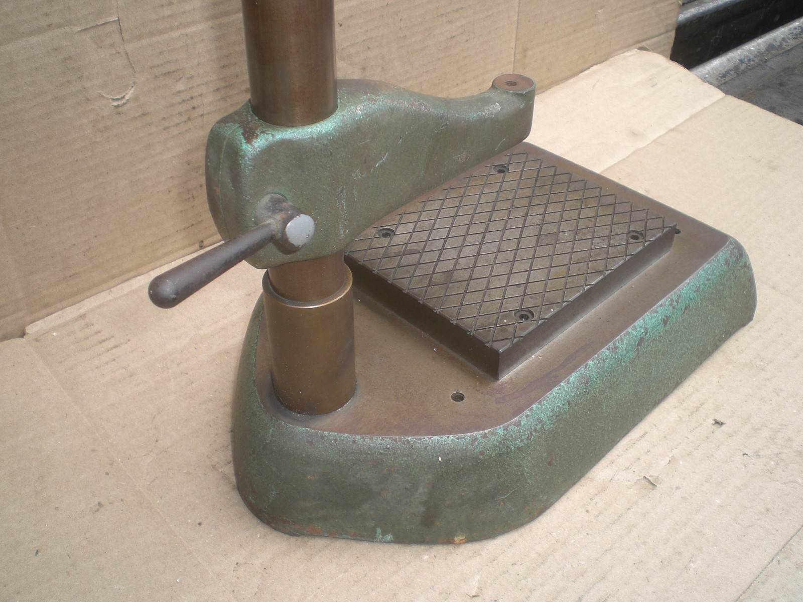 Vintage Large Federal Comparator stand Model NB 60