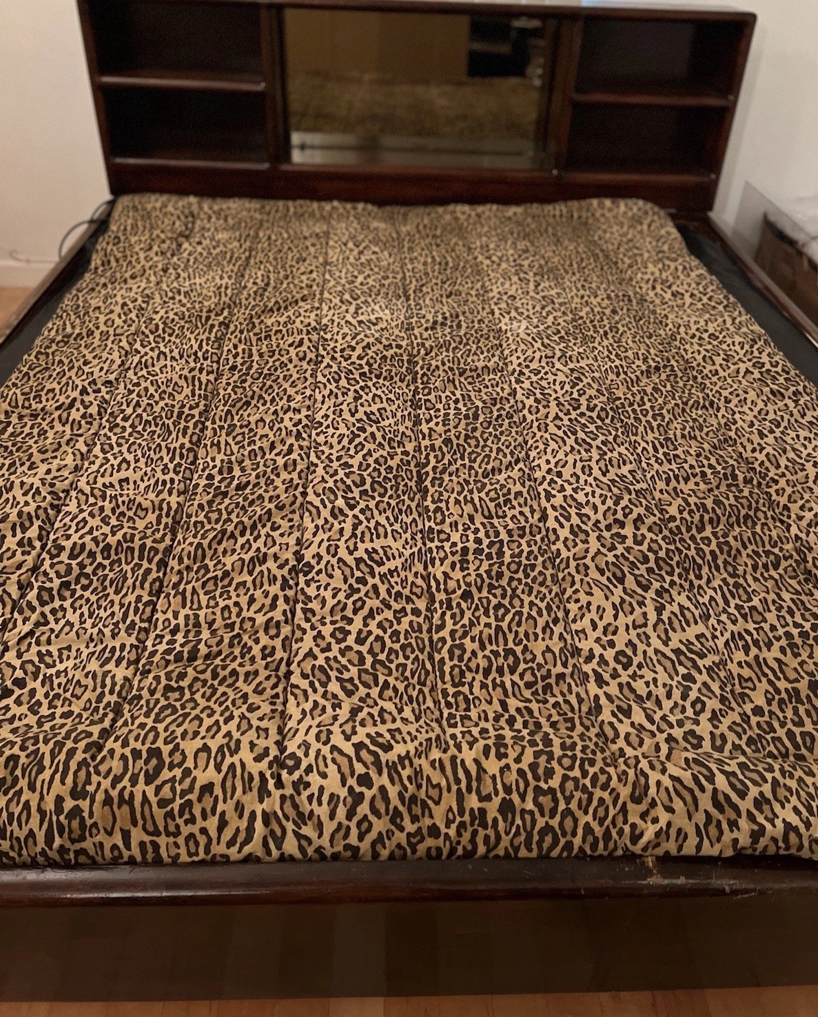 Waterbed City Contempo California King Semi Wave Mattress Solid Wood Frame