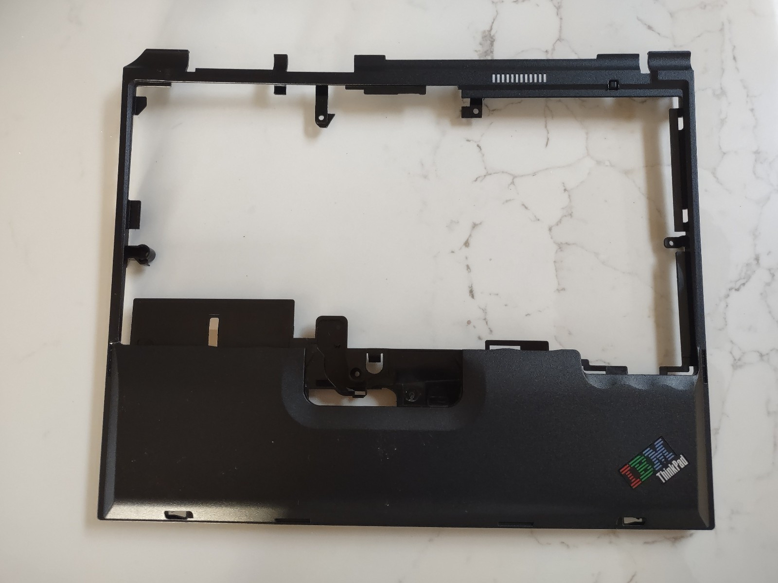 IBM x31 Keyboard escutcheon/palm rest/bezel Part #13N5337 -- NEW OLD STOCK!