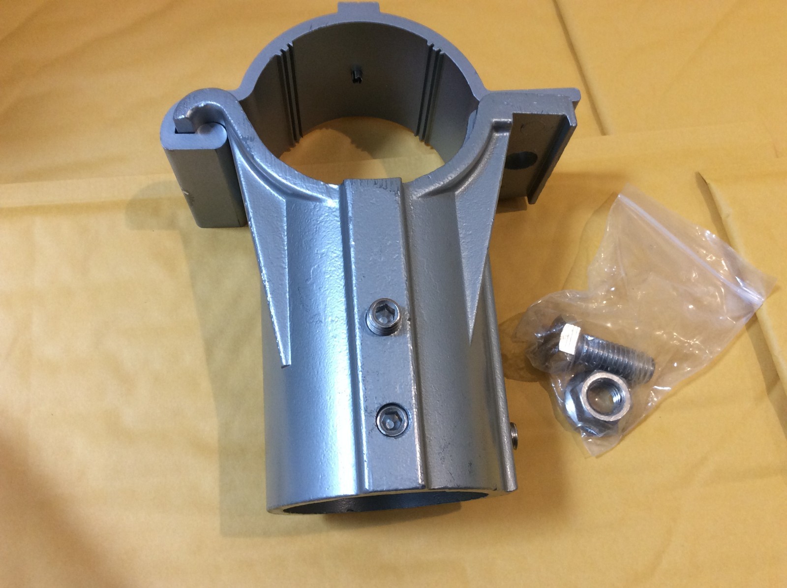 (One) SunModo 2.5" Pipe T-Clamp K10341-002 Pipecap-25