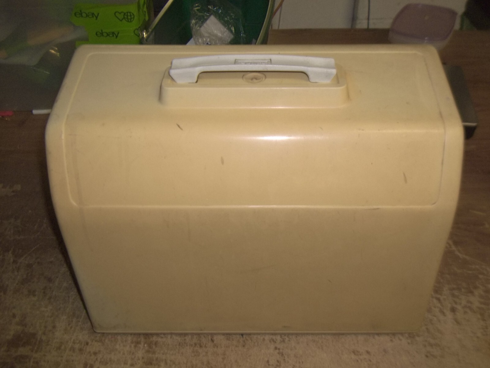 Vintage Kenmore 1525 Sewing Machine W/ Case & Manual