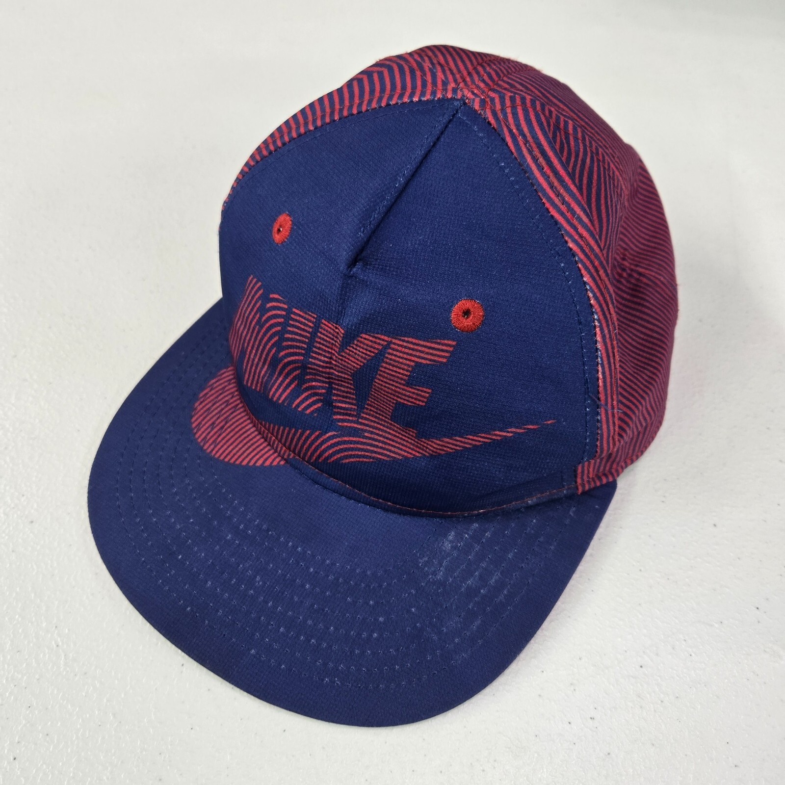 Nike Men Hat OS Blue And Red Striped Swoosh Snapback Cap Logo READ
