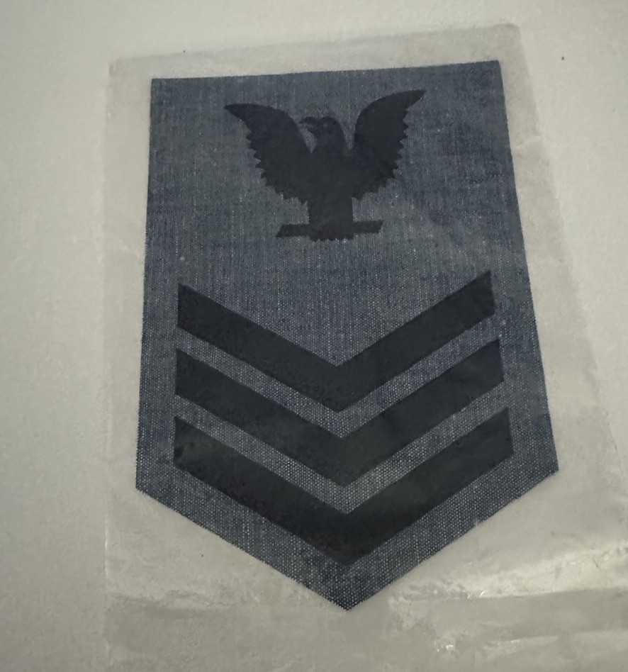 NOS US Navy Petty Officer 1st Class E-6 Iron-On Rating Patch Sealed