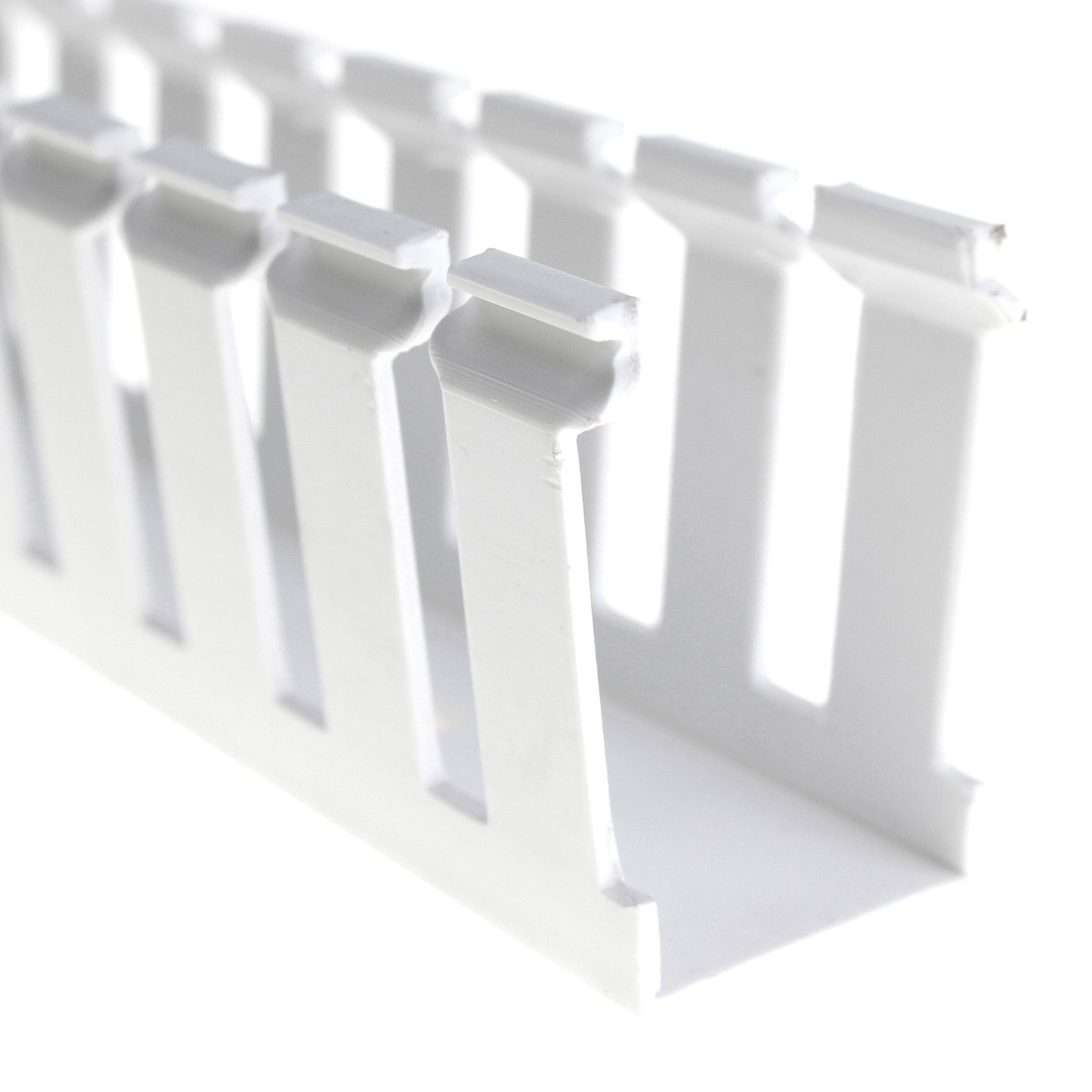 PANDUIT G1X2WH6 PANDUCT 1" WHITE TYPE G WIDE SLOTED WALL WIRING DUCT (6 FT)