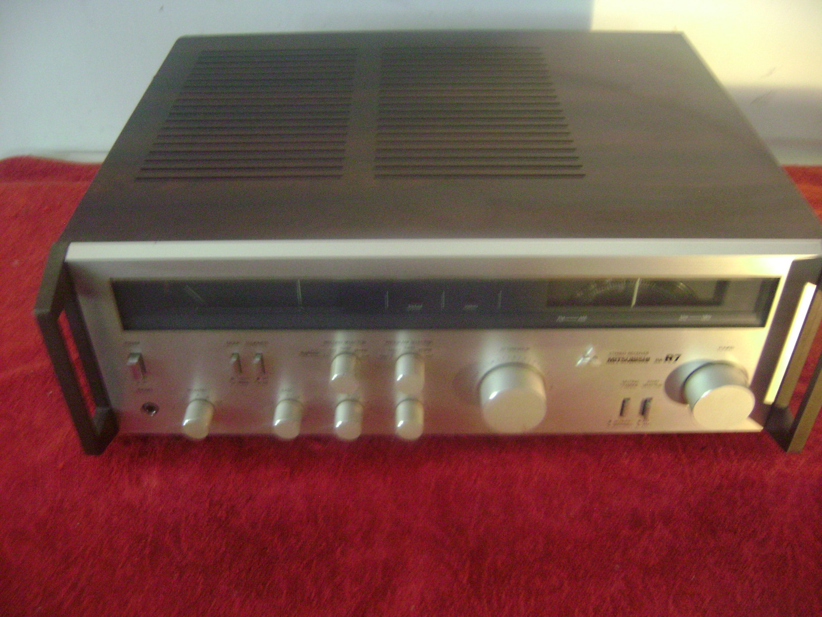 MITSUBISHI DA  -  R7 RECEIVER--HOLIDAY SPECIAL 10% OFF