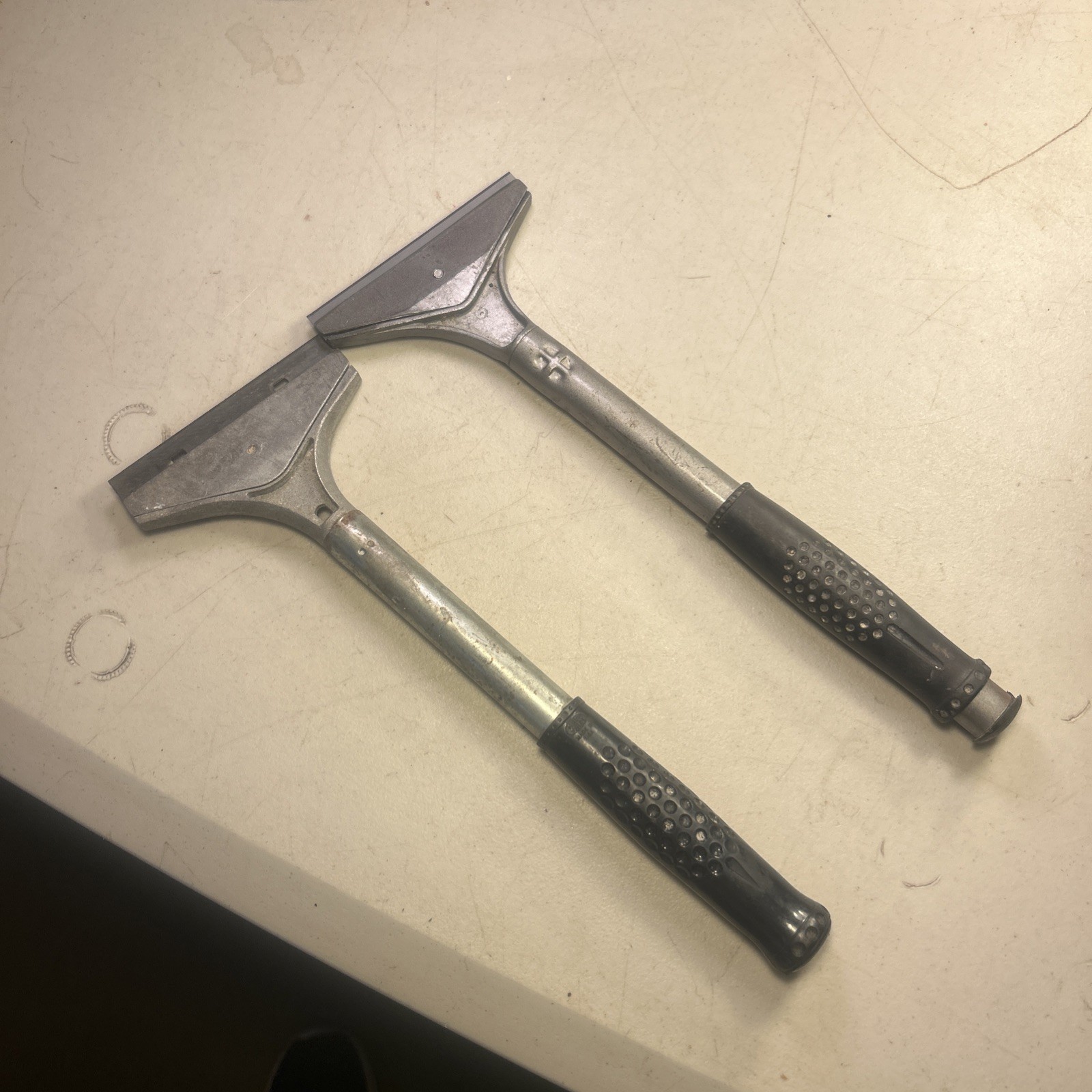 Warner 690- 4 Big Blade Wall Scraper 4" with Steel Handle Plus Extra