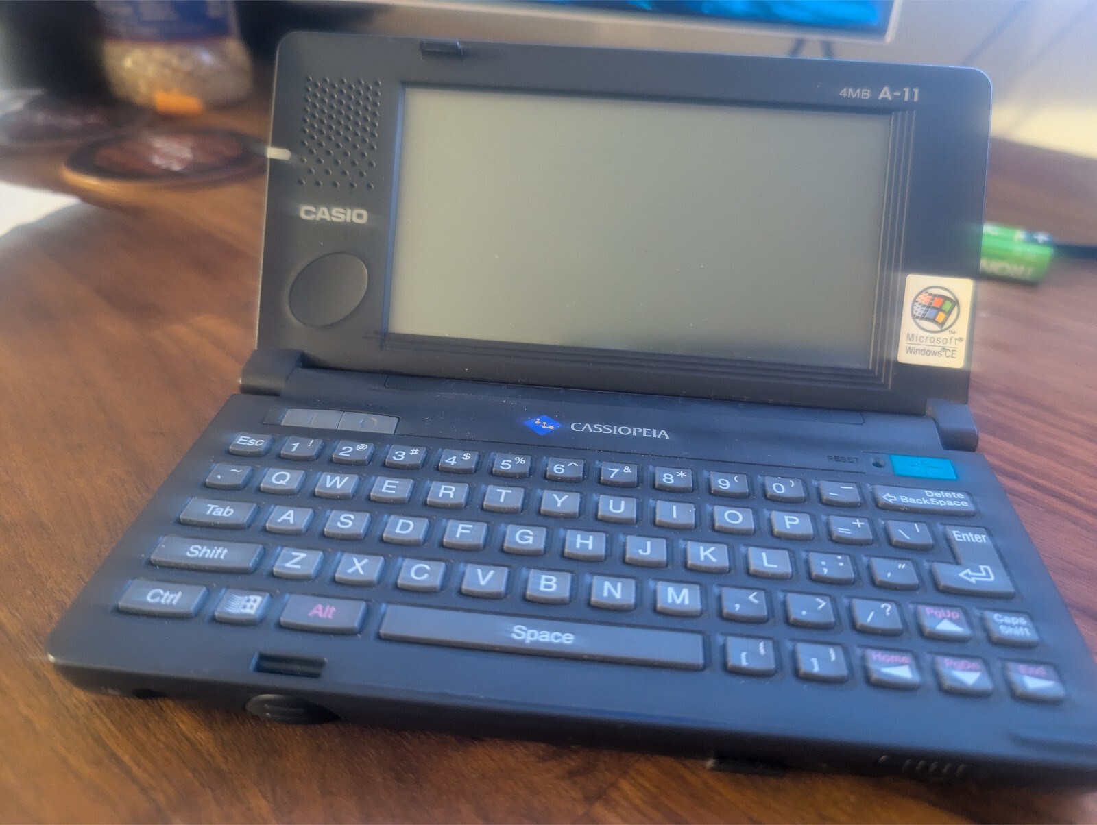 CASIO CASSIOPEIA A-11 PERSONAL POCKET COMPUTER NOT TESTED FOR PARTS FREE S&H!