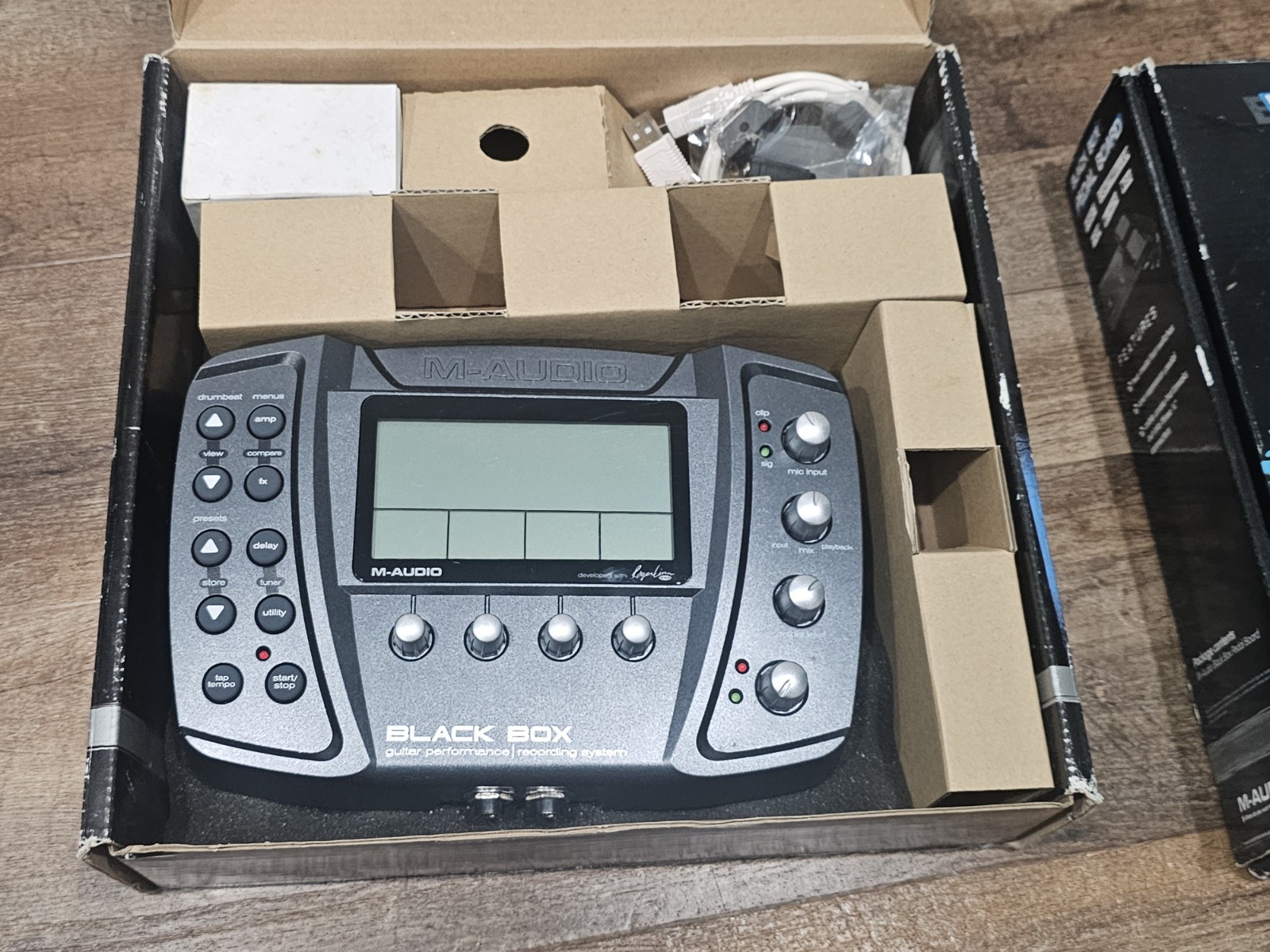 M-Audio Black Box Guitar Multi-Effect Processor/Interface + Pedal Board