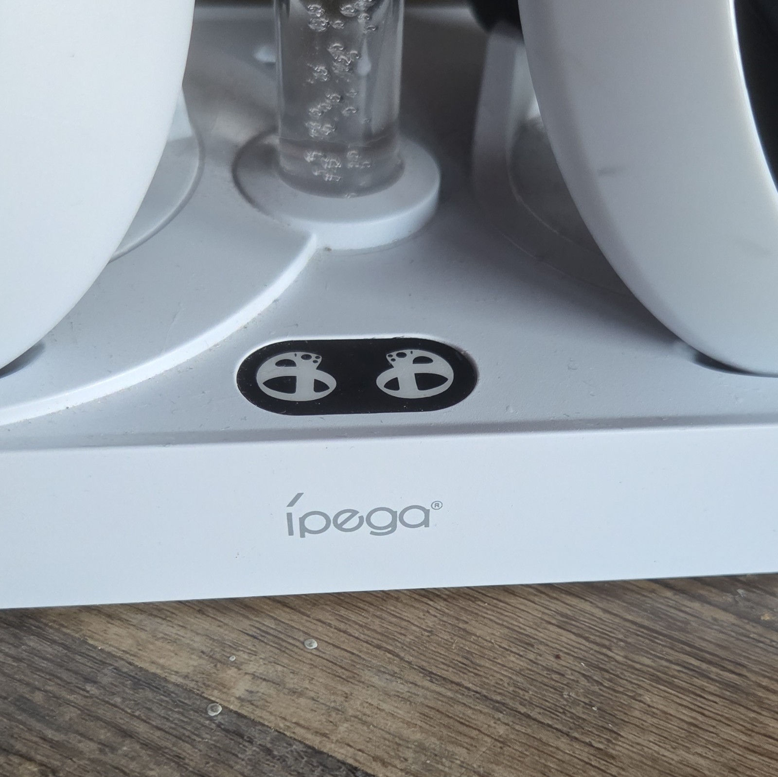 White PS5 VR2 Headset & Controllers with Adaptive Charging Stand