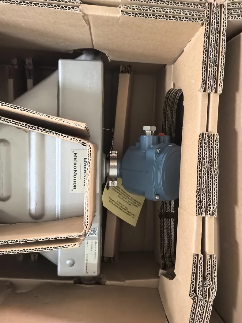 Micro Motion CMF050 Flow Sensor Used 1PCS