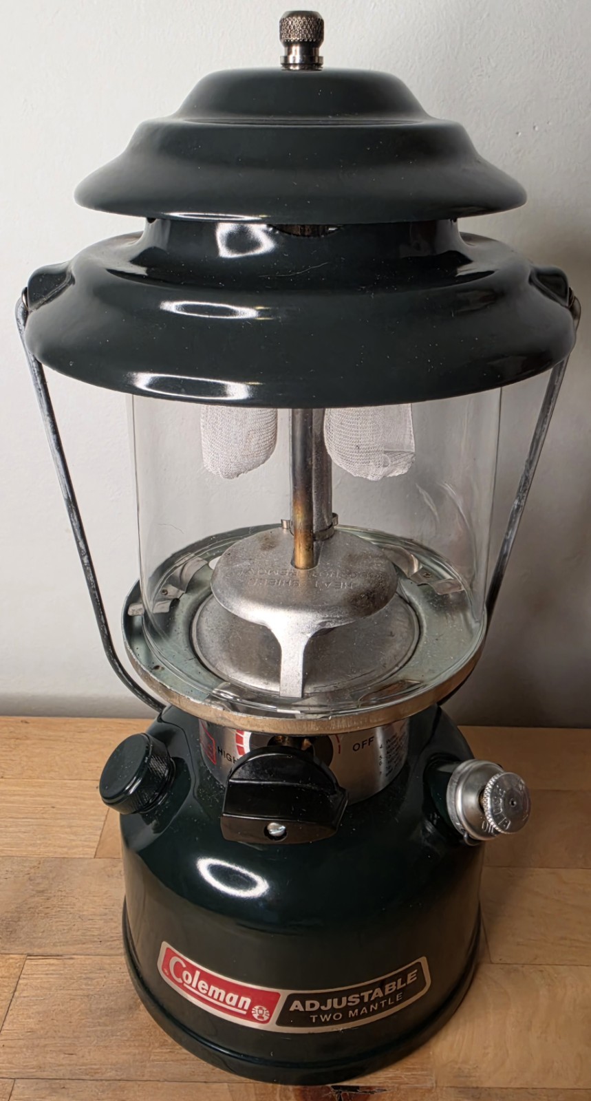 Coleman 288 Lantern with Box and Manual 288A700G Mint Condition Dated 8/89