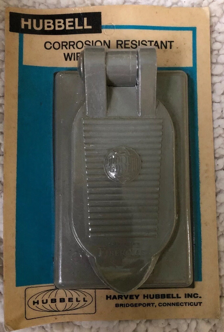 HUBBELL WIRING DEVICE-HBL5222 Weatherproof Cover,Gray Older Stock